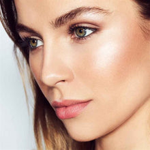 Load image into Gallery viewer, Avon Mark. MagiX Setting Spray - 125ml