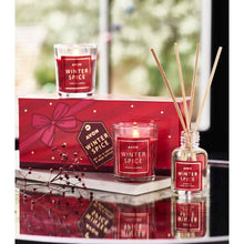 Load image into Gallery viewer, Avon Winter Spice Home Fragrance Gift Set