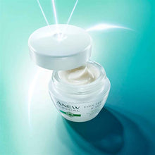 Load image into Gallery viewer, Avon Anew Clinical Even Texture &amp; Multi-Tone Correcting Cream SPF35 - 30ml
