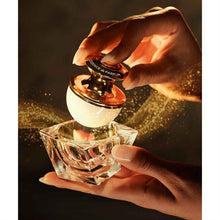 Load image into Gallery viewer, Avon Attraction Addicted Essence de Parfum - 15ml

