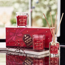 Load image into Gallery viewer, Avon Winter Spice Home Fragrance Gift Set
