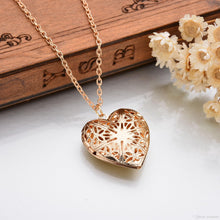 Load image into Gallery viewer, Necklace Pendant Heart Pendant Slot Photo Frame
